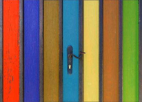 drzwi różne kolory